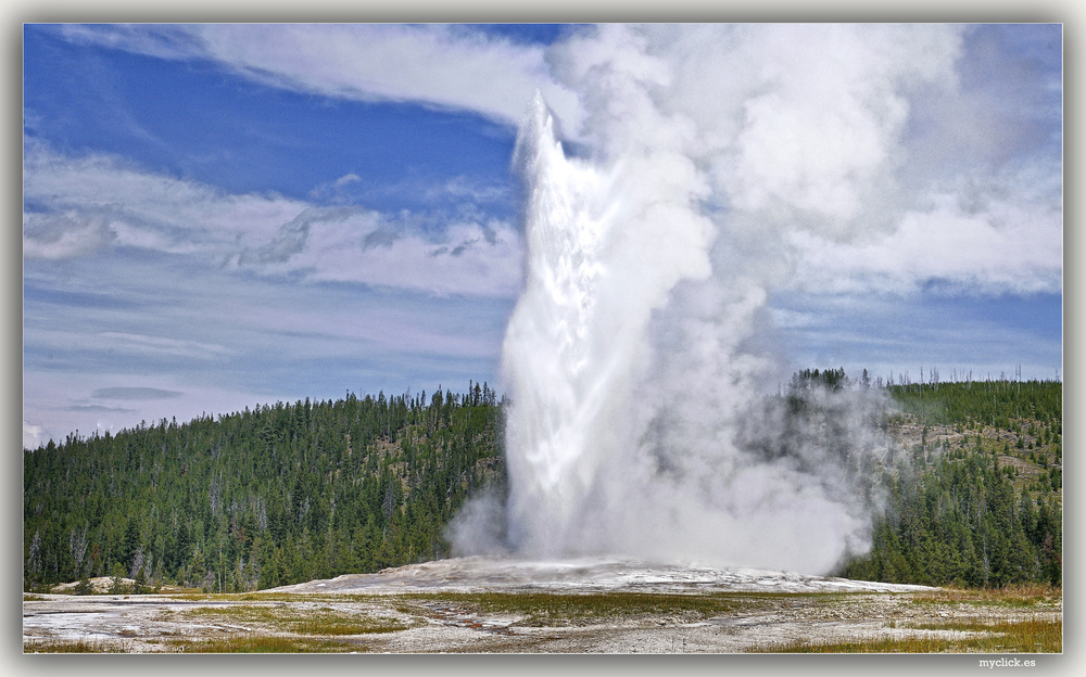 http://servicios.educarm.es/templates/portal/ficheros/websDinamicas/6/geiseryellowstongran.jpg