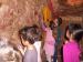 Decoracion cueva paleolitico, alumnos de primero y segundo de primaria.