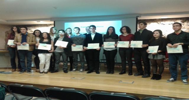 Descripción: Educación entrega los Premios Extraordinarios de Bachillerato a los 13 mejores alumnos del curso 2013-2014