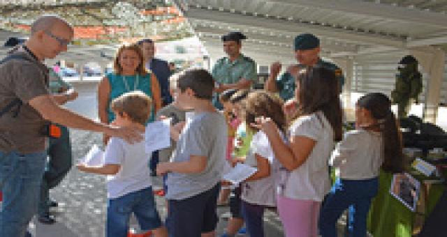Descripción: Más de 300 escolares de la Región conocerán instalaciones y servicios de la Guardia Civil