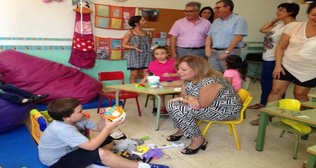 Descripción: Educación instala una nueva Aula Abierta de Secundaria en Lorca