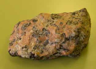 La sienita es una roca plutnica. Imagen: De Mier y Leva.